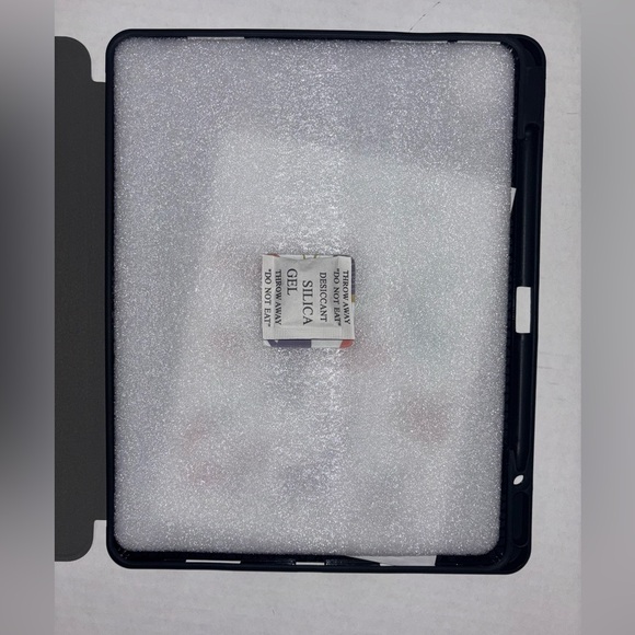 iPad case - Picture 3 of 3